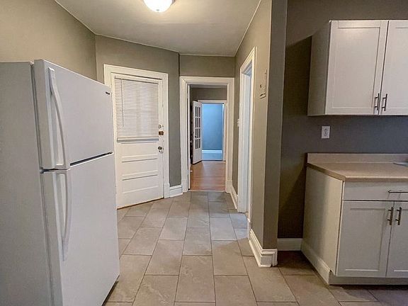 5th image of 4994 Mardel Ave #4994