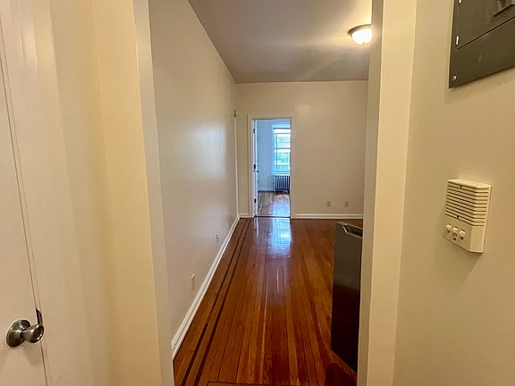 3rd image of 3752 62nd St APT 1B