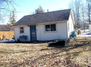 5112 Pleasant Dr, Beaverton, MI 48612