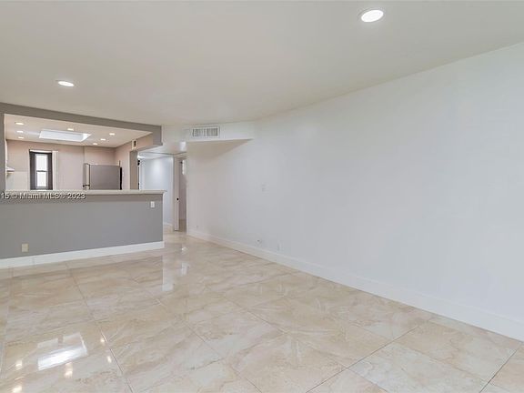 4th image of 8060 Colony Cir N APT 208