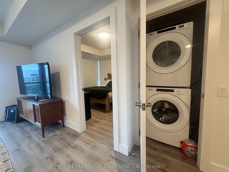4 Kimberly Ln #325 — Photo 7
