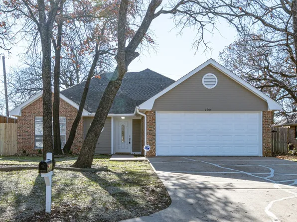 2904 Howard Ct, Denton, TX 76209