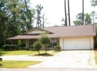 13720 Puerto Rd, Ocean Springs, MS 39564