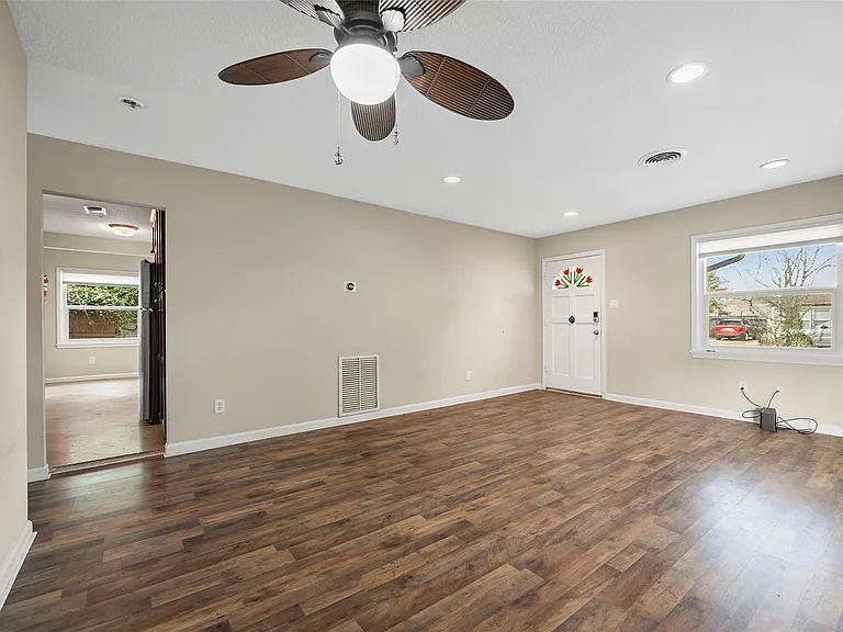 115 Marlin Ave — Photo 16