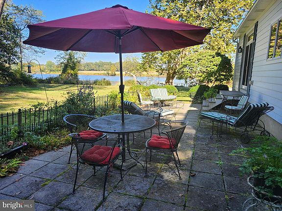 3rd image of 25411 Paradise Point Ln