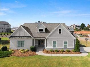 5700 Meadow View Dr, Jefferson, GA 30549