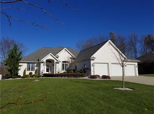 3334 S Parkside Dr, New Castle, PA
