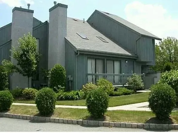 162 Linda Ln, Edison, NJ 08820