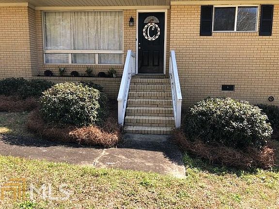 4th image of 202 Woodland Dr