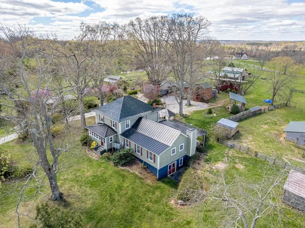 7169 Old Evergreen Rd, Appomattox, VA 24522