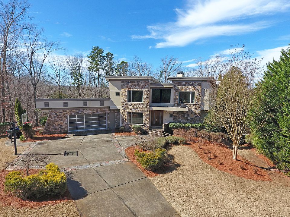 1st image of 561 Bayberry Crossing Dr