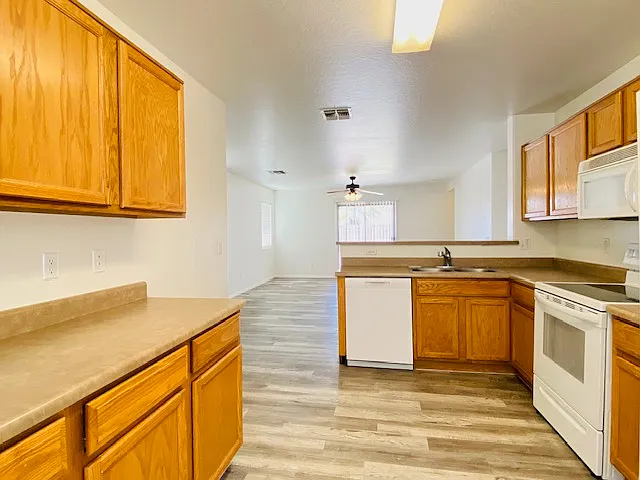 16177 W Calavar Rd — Photo 9