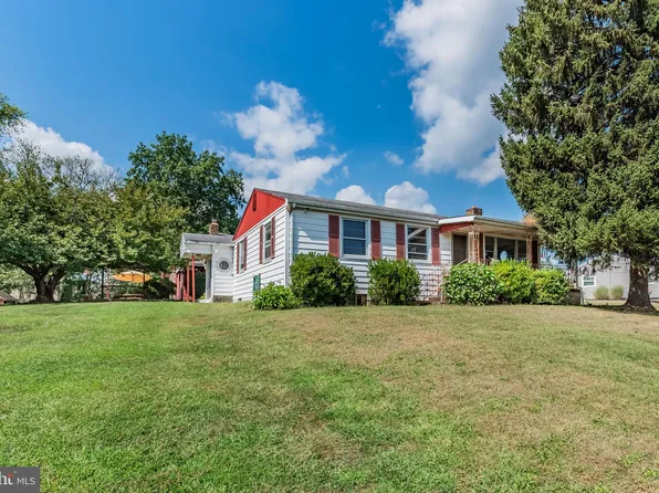 835 S Humer St, Enola, PA 17025