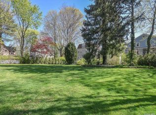 236 Franklin Ave, Sea Cliff, NY 11579
