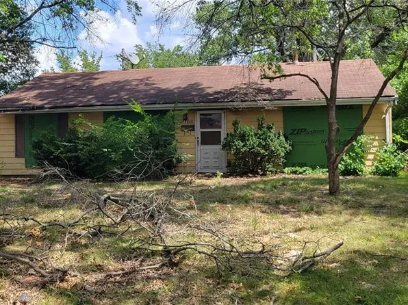9766 Lorna Ln, Saint Louis, MO 63136