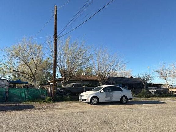 3rd image of 3026 E Avenue H6