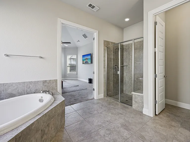 1656 Pegasus Dr — Photo 36