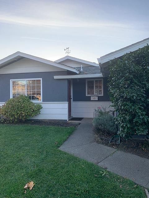 2nd image of 3319 Macbeth St
