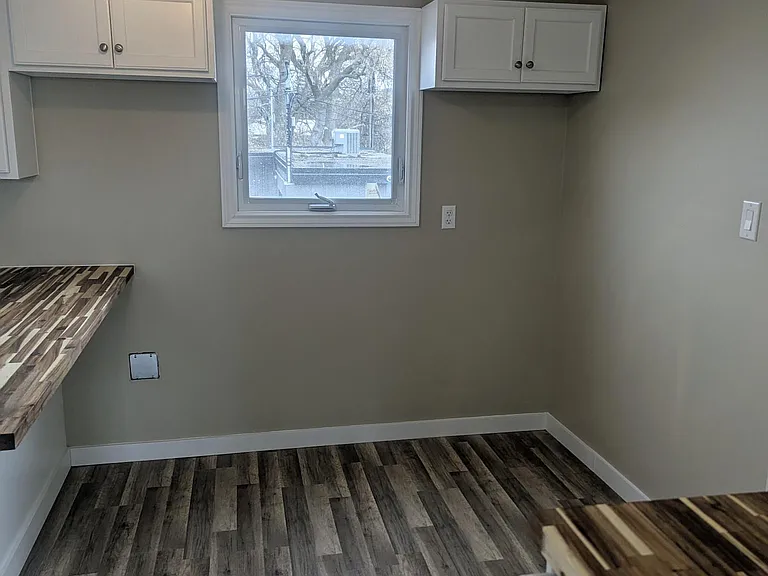 14 N Front St #UPPER — Photo 12