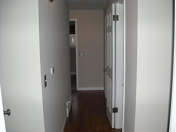3rd image of 19525 NE 159th St