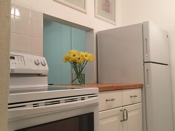 2nd image of 10900 SW 104th St APT 414