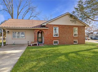 419 S 11th St, Adel, IA 50003