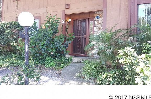 4th image of 2 Oakwood Park