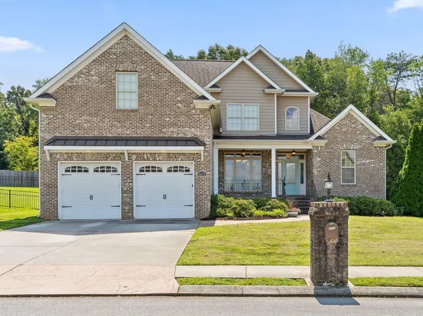 8858 McKenzie Farm Dr, Ooltewah, TN 37363