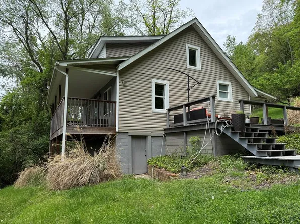 108 Square St, Bluefield, VA 24605