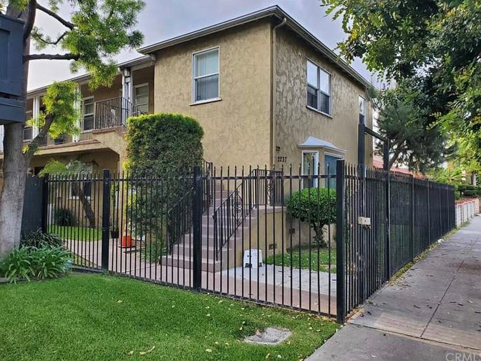 1st image of 2237 Pine Ave