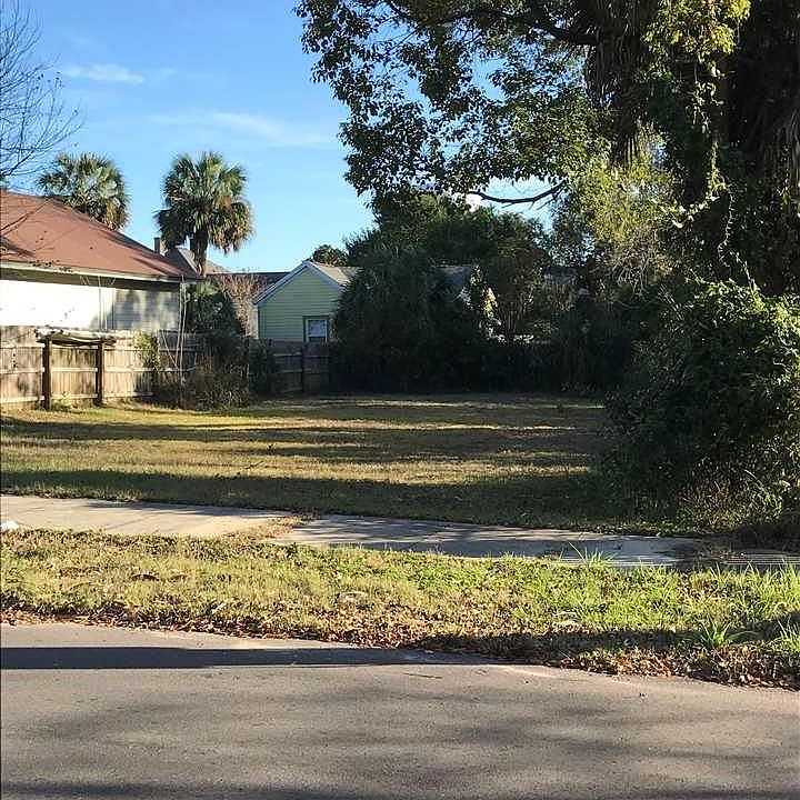 2nd image of 300 Blk W Jackson St