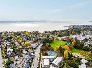 1720 Fairfield Rd #105, Victoria, BC V8S1G3