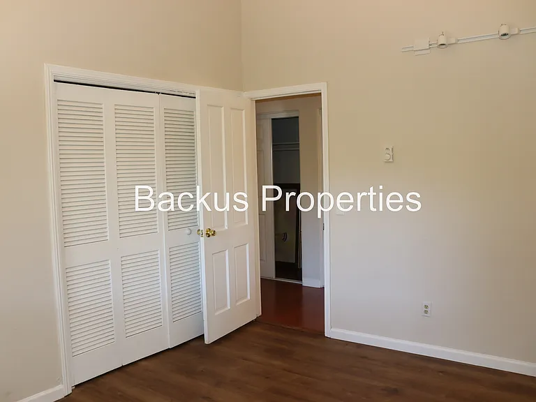 11585 McCarthy Rd — Photo 13