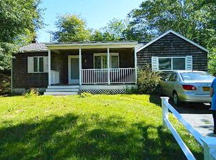 149 Springville Rd, Hampton Bays, NY 11946