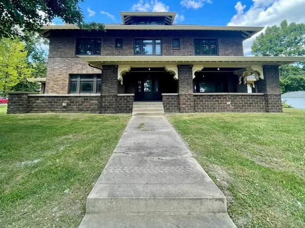 110 E Harrison St, Martinsville, IN 46151