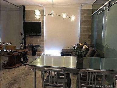 2nd image of 444 NE 30th St Unit 706