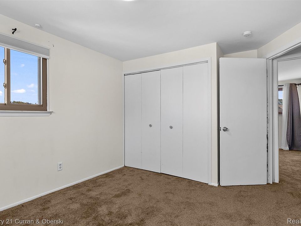 1824 N Beech Daly Rd, photo 19