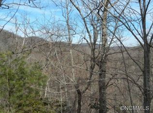 81 Davey Crockett Rd, Fairview, NC 28730