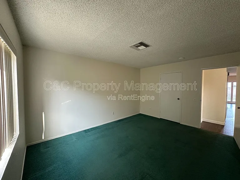 6682 Suzanne Ln — Photo 7