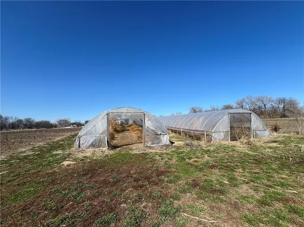 407 Chrissenger St, Burlington Junction, MO 64428