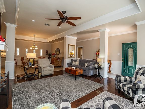 5th image of 38 Southridge Dr