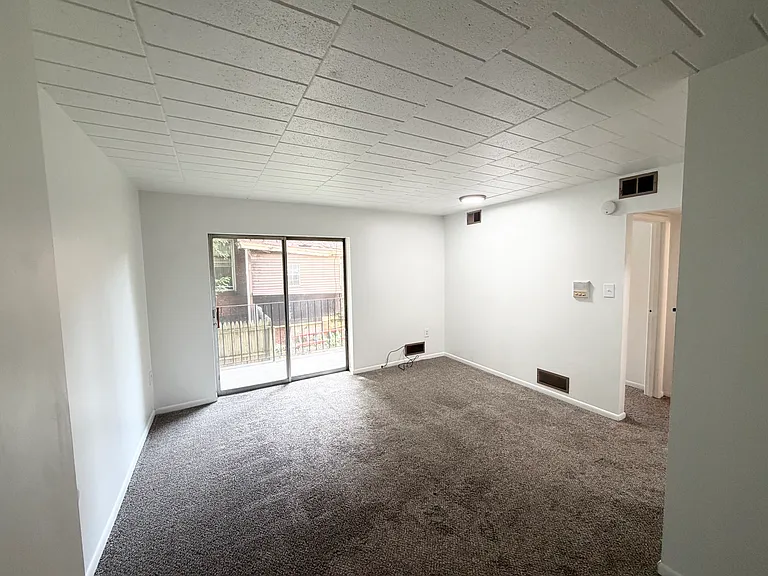 470 Dawson Ave #3 — Photo 4
