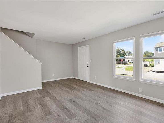 3rd image of 3017 Herrmann Ct