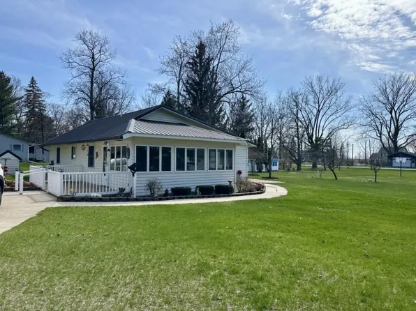 8621 Hoteling St, Pigeon, MI 48755