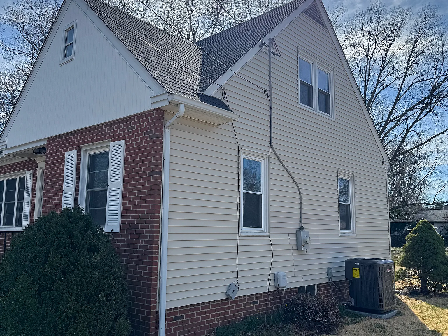 4 bed, 1290 sqft, $2,300 — Photo 3