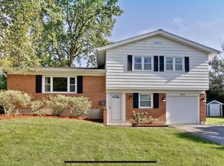 4045 N Firestone Dr, Hoffman Estates, IL 60192