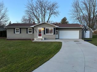 2751 Ardmore St SE, Grand Rapids, MI 49506