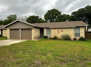 504 Suzzane Rd, Pflugerville, TX 78660
