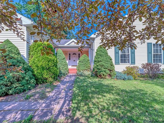 2nd image of 6 Canterbury Drive