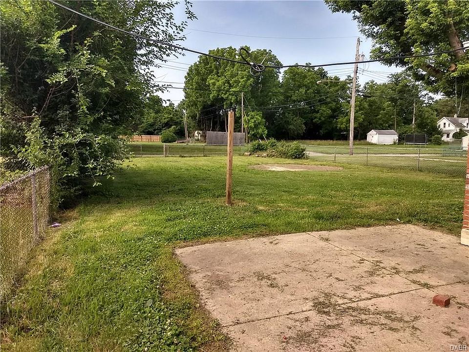 2nd image of 1365 Edgar Ave